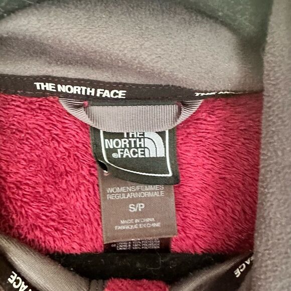 The North Face Women’s Maroon Small Osito Patterned Jacket - Picture 2 of 4